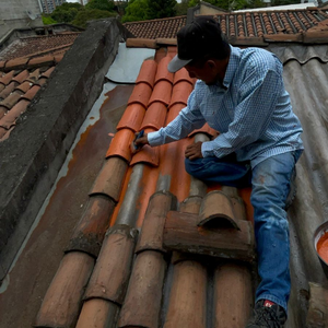 INSULADD – Aditivo de microesferas cerámicas que convierte sus pinturas de exteriores en aislantes contra el calor ambiental, y en climas fríos mantiene el calor en el interior, por 1 peso por metro cuadrado al día. Precio incluye IVA y costos de envío.